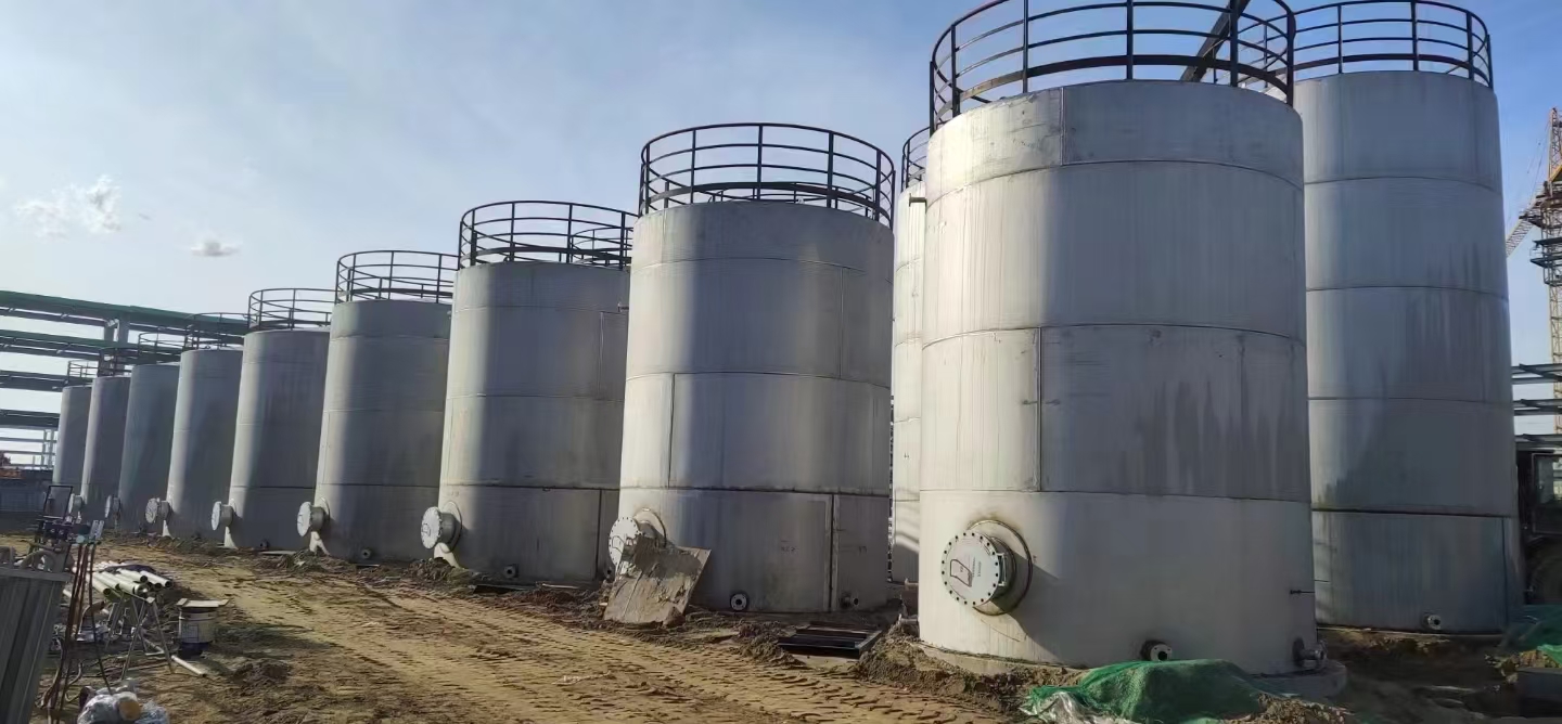 现场储罐